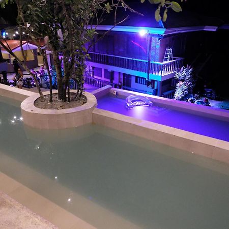 Mad Monkey Siquijor Hostel Exterior photo