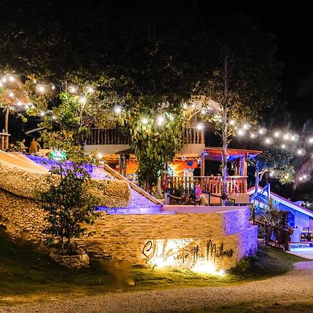 Mad Monkey Siquijor Hostel Exterior photo